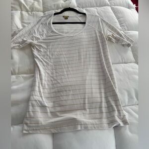 Eddie Bauer short sleeve shirt